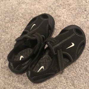 Nike baby/toddler sandals